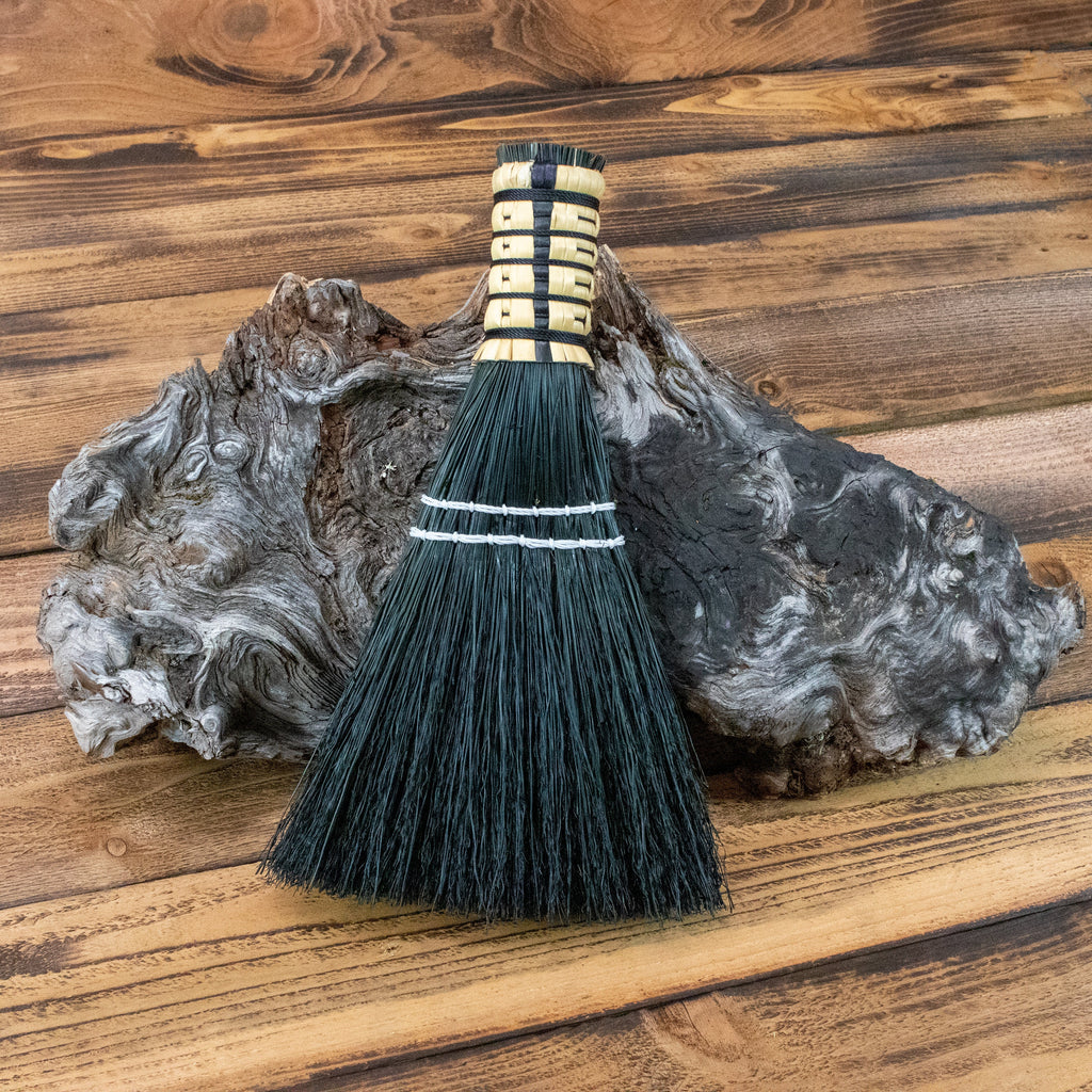 Prim Vtg Style Raffia 12 Whisk Wisk Hand Broom Hearth Tool w/ Rustic  Handle